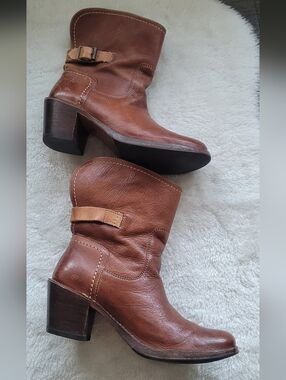 Frye Carmen 8L Short PFG In Cognac Sz 7.5B